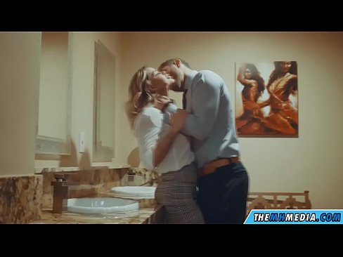 ❤️ Nalika pirang busty seduces anjeun dina restroom umum ️❌ porno fb dina pornosu.com-full-porner.ru